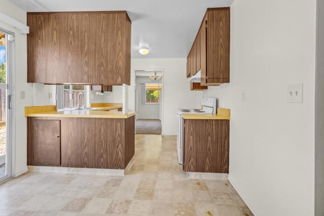 664 Delta Way, Watsonville CA: https://media.crmls.org/mediaz/3b71c8c5-3641-4571-b542-d0bc068714b3.jpg