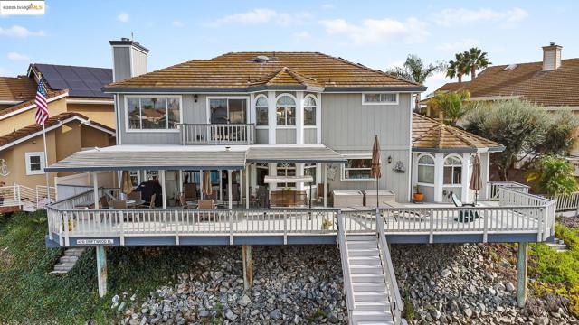 4210 Driftwood Pl, Discovery Bay CA: https://media.crmls.org/mediaz/3b7214f1-bfaa-4d13-87b5-81e750294d0e.jpg