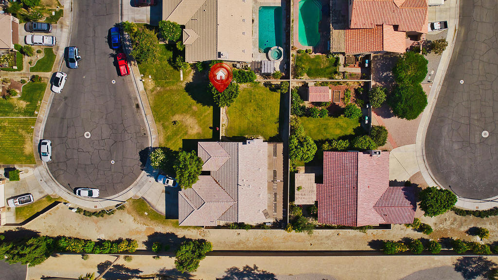 https://media.crmls.org/mediaz/3b727a94-a5c4-40b2-920f-97c9bc95c2ec.jpg?preset=X-Large