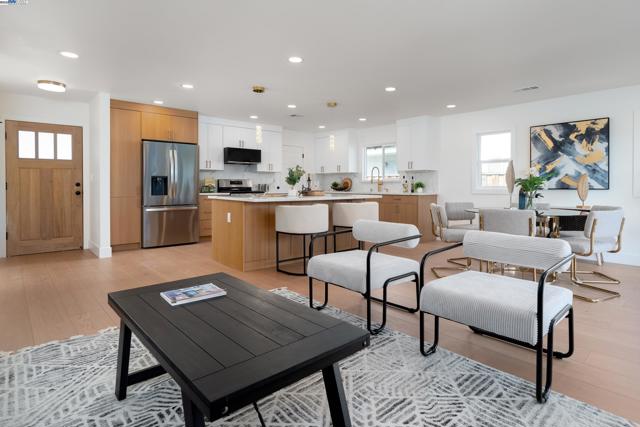 3742 Savannah Rd, Fremont CA: https://media.crmls.org/mediaz/3b72d858-dff0-4e38-9303-c0509a733b3c.jpg