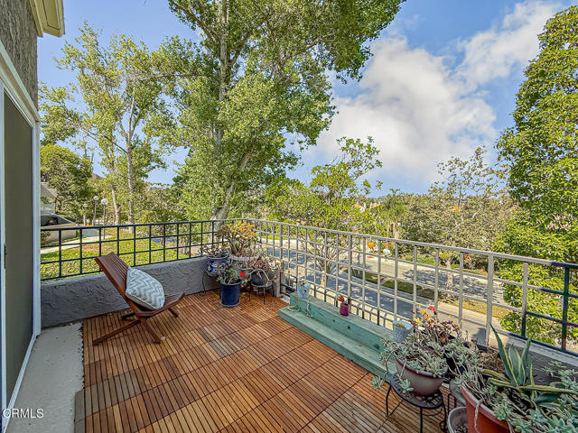 5965 Paseo Encantada, Camarillo CA: https://media.crmls.org/mediaz/3b73796b-42e7-4919-9c50-5c3c923380b4.jpg