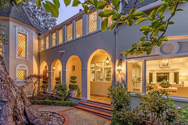 12791 Normandy Lane, Los Altos Hills CA: https://media.crmls.org/mediaz/3b74ac49-8bcc-42e1-8ddc-91faef9a4847.jpg