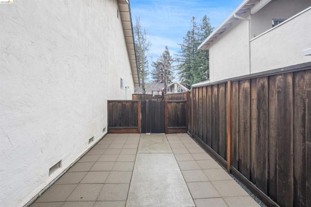 Image 48 of 59 For 3237 Vera Cruz Dr