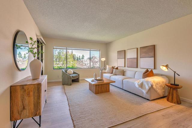 2140 Santa Cruz Avenue, Menlo Park CA: https://media.crmls.org/mediaz/3b755237-764f-43c0-82b2-9475857057d5.jpg