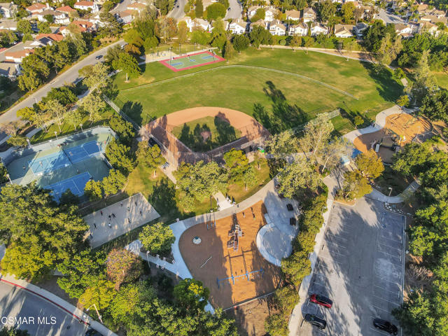 5177 Pesto Way, Oak Park CA: https://media.crmls.org/mediaz/3b75b019-e6f5-4fe2-ad46-0ef02a4d4335.jpg