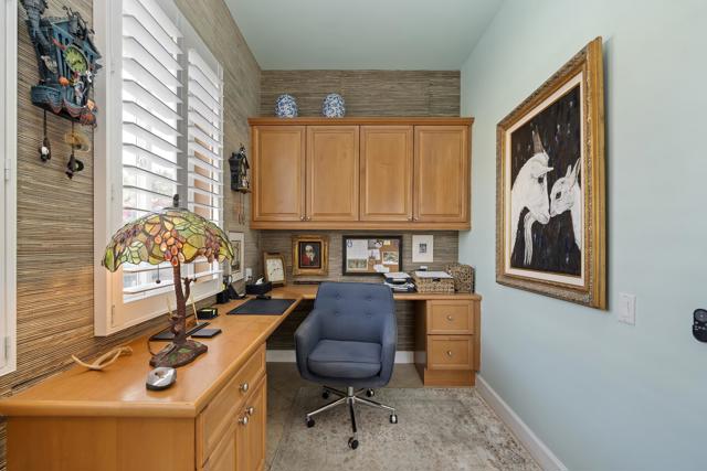 50 Toscana E Way, Rancho Mirage CA: https://media.crmls.org/mediaz/3b76202e-4274-45b7-a5f6-06dcda795d2f.jpg