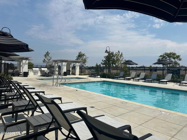 10726 Telegraph Road, Ventura CA: https://media.crmls.org/mediaz/3b774e4c-a959-4601-89dc-d7065434e1e1.jpg