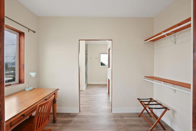 Detail Gallery Image 22 of 32 For 3749 Kingsley St, San Diego,  CA 92106 - 4 Beds | 4 Baths