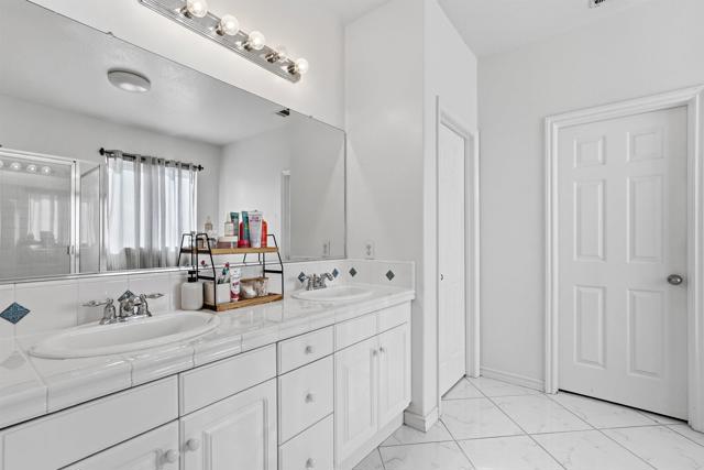 Detail Gallery Image 27 of 52 For 38538 Tranquila Ave, Murrieta,  CA 92563 - 4 Beds | 2/1 Baths