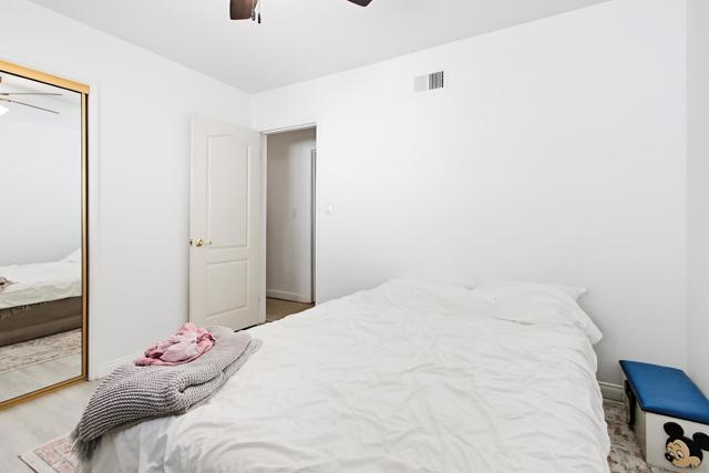 1654 LINWOOD ST, San Diego CA: https://media.crmls.org/mediaz/3b7a73eb-dafc-411c-9cd9-dbd47c58aa48.jpg