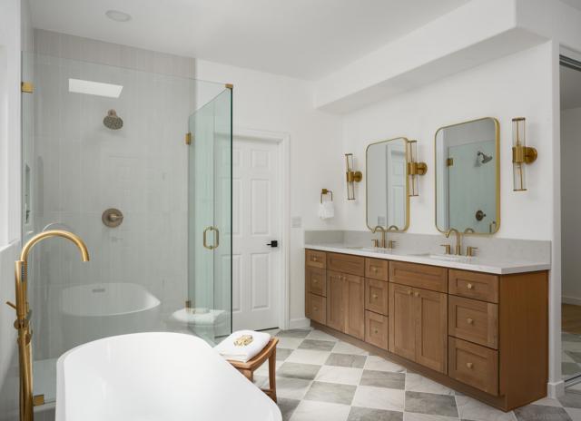 4630 Pannonia Rd, Carlsbad CA: https://media.crmls.org/mediaz/3b7bf143-eaed-4bae-91cd-3f44238d364d.jpg