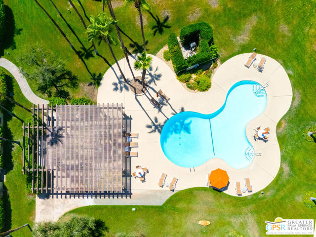 468 N Greenhouse Way, Palm Springs CA: https://media.crmls.org/mediaz/3b7c0987-cb3f-4f05-8ced-8947555796a6.jpg
