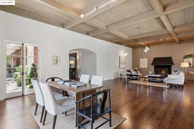 305 The Uplands, Berkeley CA: https://media.crmls.org/mediaz/3b7cea45-94d8-48ce-a495-87a6fb225c0d.jpg