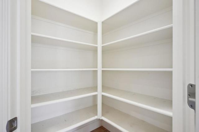 5476 Pinnacle View Way, Antioch CA: https://media.crmls.org/mediaz/3b7d9f01-3c9e-4034-9f8a-73a14f40b649.jpg