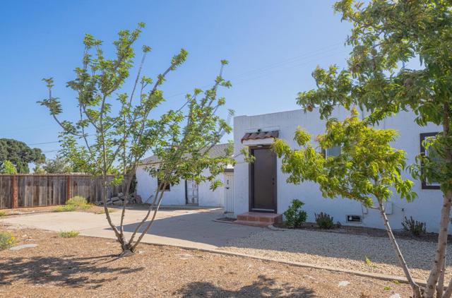 704 Oak Avenue, Greenfield CA: https://media.crmls.org/mediaz/3b7ec8f8-e9c5-413e-b75a-082ff17960ab.jpg