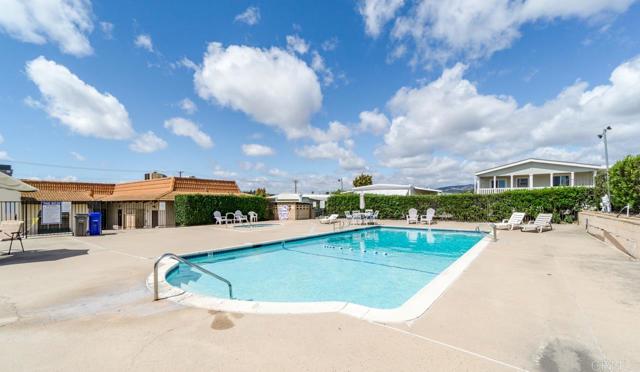 718 Sycamore Avenue, Vista CA: https://media.crmls.org/mediaz/3b7edd2c-f1de-4035-82eb-e6d77dd28b4a.jpg