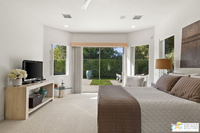 36750 Nancy Lane, Rancho Mirage CA: https://media.crmls.org/mediaz/3b7fa951-e807-49fa-9470-d8bee7d8e4c3.jpg