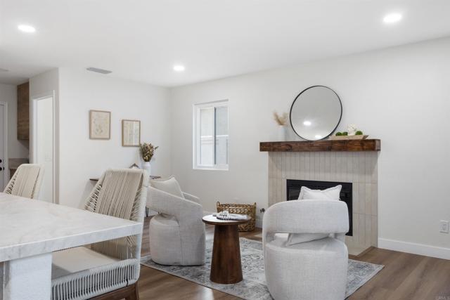 Detail Gallery Image 17 of 38 For 4350 Point Reyes Ct, Carlsbad,  CA 92010 - 4 Beds | 2/1 Baths