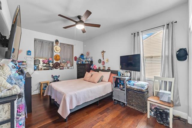 17753 Wheat Field Street, Lathrop CA: https://media.crmls.org/mediaz/3b809cd1-2966-4e33-98fc-53b0263a00a2.jpg