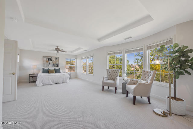 3034 Heavenly Ridge Street, Thousand Oaks CA: https://media.crmls.org/mediaz/3b80f224-52b6-4c2c-8584-0114dd1ef5a5.jpg