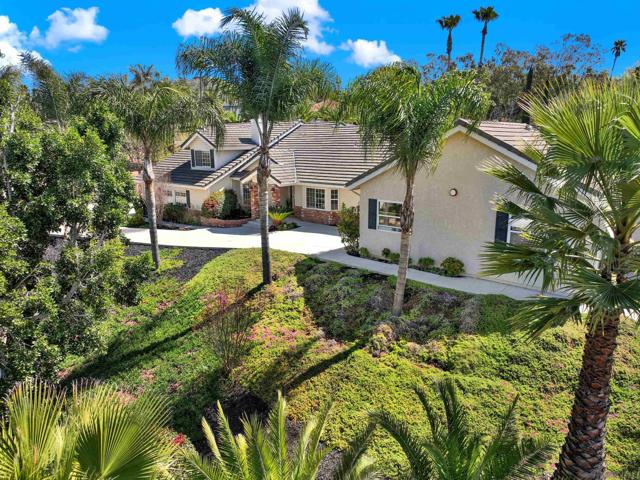 1033 1035 Summit Trl, Escondido CA: https://media.crmls.org/mediaz/3b810c37-b2fd-43c3-a103-f7d753142af1.jpg