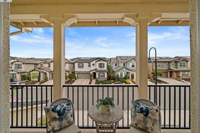 318 Paradiso Ct, San Ramon CA: https://media.crmls.org/mediaz/3b819496-8e4c-462d-871f-da1d00e32fa1.jpg