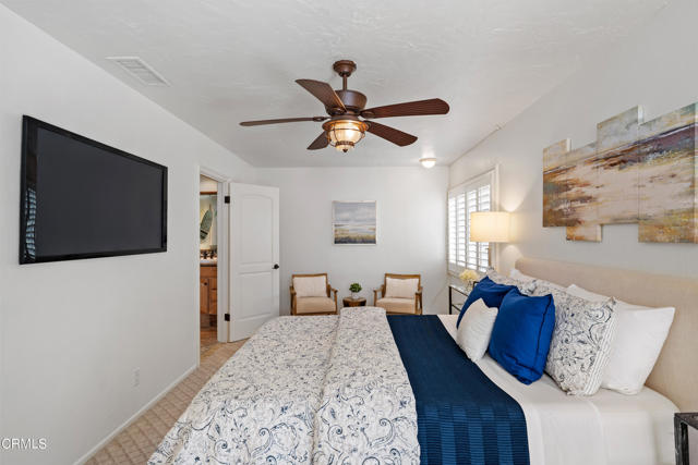 3715 Sunset Lane, Oxnard CA: https://media.crmls.org/mediaz/3b81c5e5-666b-48f5-8c45-f2917f25501d.jpg