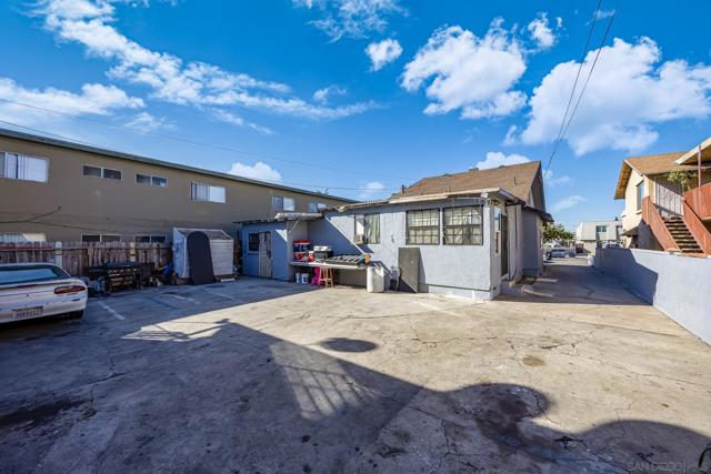 3833 42Nd St, San Diego, California 92105, ,Multi-Family,For Sale,42Nd St,250021112SD