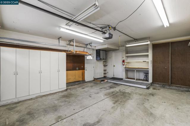 245 Parkview Ter, Vallejo CA: https://media.crmls.org/mediaz/3b82dbb8-4b79-4d92-8b31-ce1f83053b0c.jpg