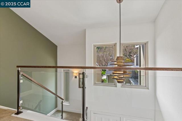 5 Doral Dr, Moraga CA: https://media.crmls.org/mediaz/3b845bc8-cdad-4dcc-b0e8-eb779805a8d5.jpg
