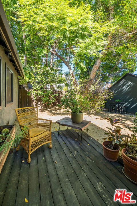 4838 Coldwater Canyon Avenue, Sherman Oaks CA: https://media.crmls.org/mediaz/3b86a139-0cba-4b99-bf62-5b73aa9c65cf.jpg