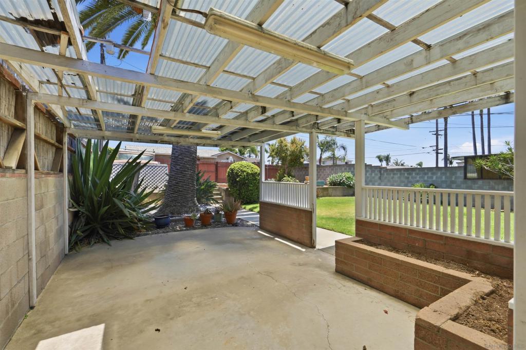 1511 Lieta St - photo 12