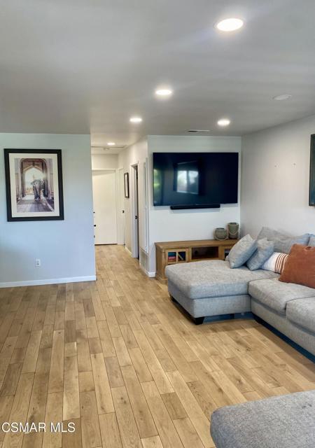 2703 Meadowwood, Santa Ana CA: https://media.crmls.org/mediaz/3b870fd7-1e86-4ac6-af24-c43417e462f6.jpg