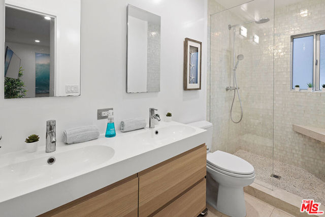 472 Rosecrans Avenue, Manhattan Beach, California 90266, 0 ,Residential Income,For Sale,Rosecrans,0,26830069