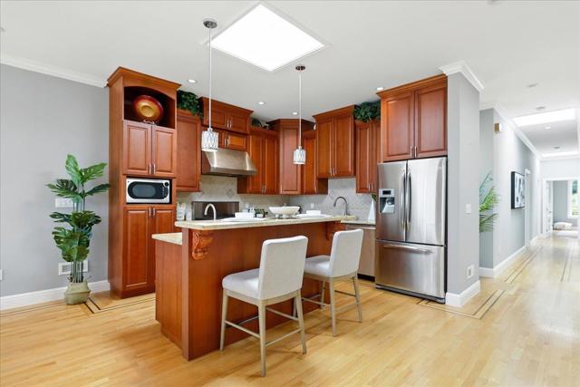 430 Hamilton Street, San Francisco CA: https://media.crmls.org/mediaz/3b88695d-fa86-4959-946a-c0b8c8590bef.jpg