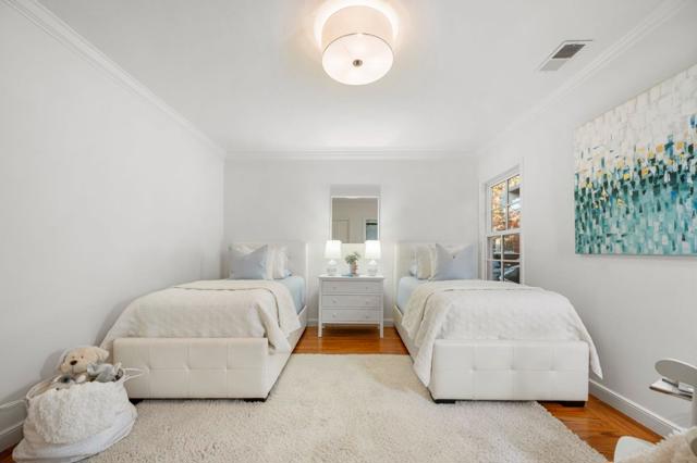 1149 Cortez Avenue, Burlingame CA: https://media.crmls.org/mediaz/3b888828-8adc-4234-8c67-a423eb2aca35.jpg