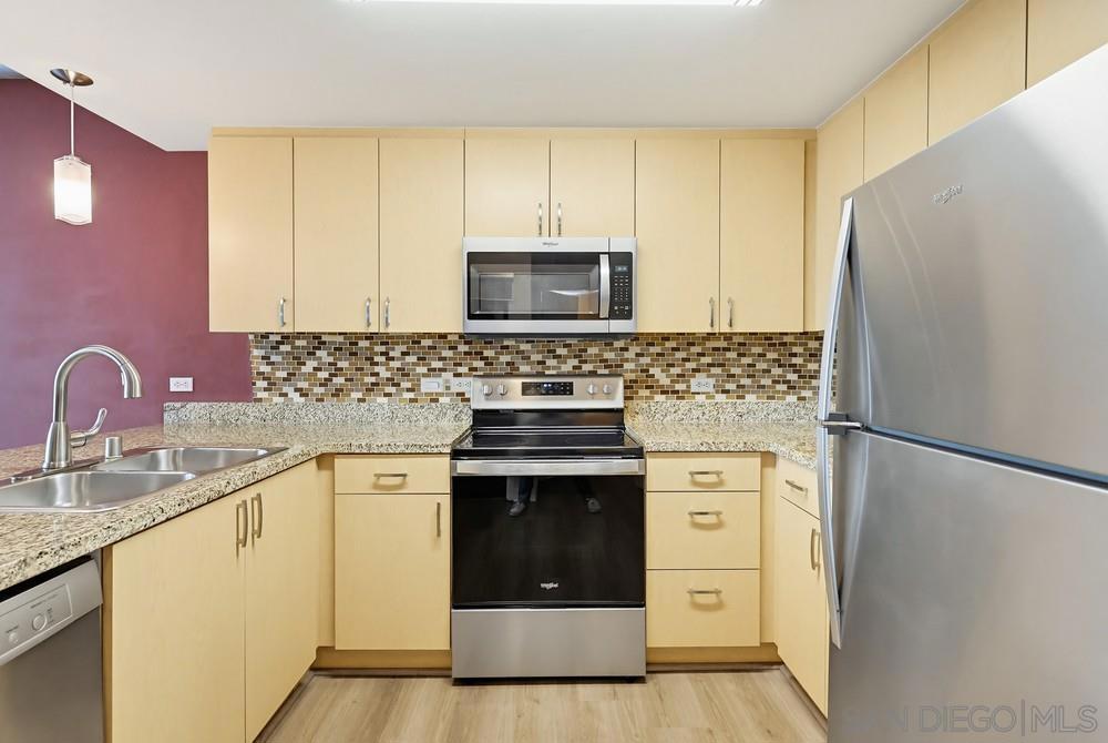 1080 Park Blvd - photo 7