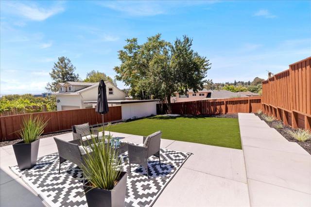 19087 Mayberry Drive, Castro Valley CA: https://media.crmls.org/mediaz/3b893ee5-073d-4ab5-9e83-e89851c46396.jpg