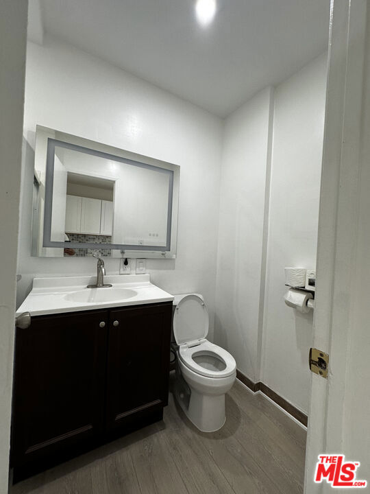 2055 Torrance Boulevard, Torrance CA: https://media.crmls.org/mediaz/3b89cb6f-f085-44e8-8fab-769ed4210a4e.jpg