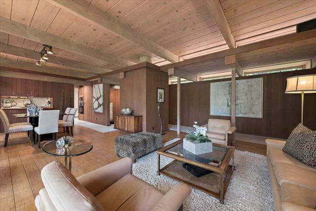 16310 Oakhurst Drive, Monte Sereno CA: https://media.crmls.org/mediaz/3b8a14c6-532b-45e6-ab22-523e2ae73b4d.jpg