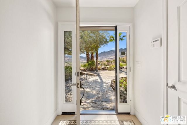 13 Cahuilla Hills Drive, Palm Springs CA: https://media.crmls.org/mediaz/3b8a2269-28ae-4191-91fd-4110a349ace3.jpg