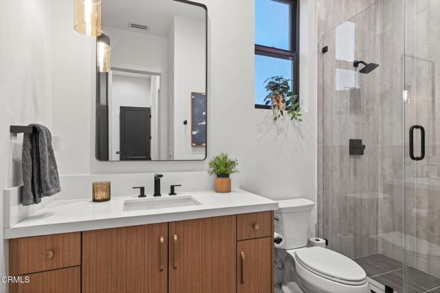 Detail Gallery Image 35 of 77 For 11862 N Hillsborough Ln, Porter Ranch,  CA 91326 - 5 Beds | 5/1 Baths