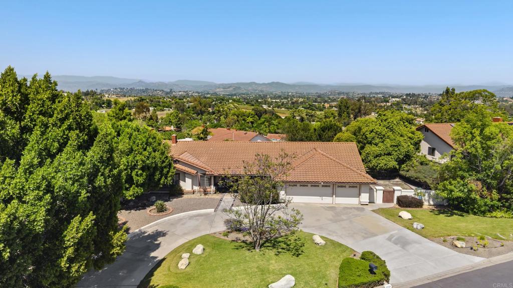 2221 Cortina Circle