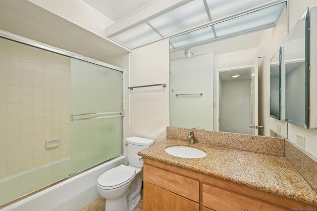 1830 Avenida Del Mundo, Coronado CA: https://media.crmls.org/mediaz/3b8bed39-aeb9-4836-88fd-a915216ccc29.jpg