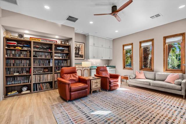 132 Vista Monte, Palm Desert CA: https://media.crmls.org/mediaz/3b8c4646-f5ab-4bf8-a4b4-f79b128ee849.jpg