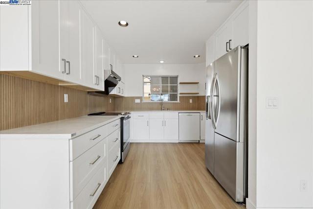 4345 Conejo Dr, Danville CA: https://media.crmls.org/mediaz/3b8c75d6-0cb7-4db4-bdb9-c48e482af117.jpg