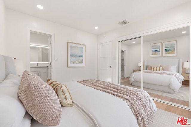 6027 W 76th Street, Los Angeles CA: https://media.crmls.org/mediaz/3b8df0ef-68eb-46f0-b2a2-ef8d7b576002.jpg