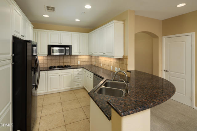 Detail Gallery Image 6 of 26 For 1740 Tanager St #2-201,  Ventura,  CA 93003 - 3 Beds | 2 Baths