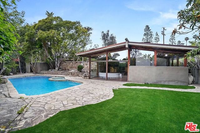 Drew Fenton | 800 Bramble Way Los Angeles CA | MLS: 7446523 Drew Fenton | 800 Bramble Way Los Angeles CA | MLS: 7446523