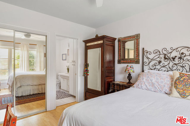 1621 Centinela Avenue, Santa Monica CA: https://media.crmls.org/mediaz/3b8f03ae-eb5a-4d45-b61b-7caac9b34700.jpg